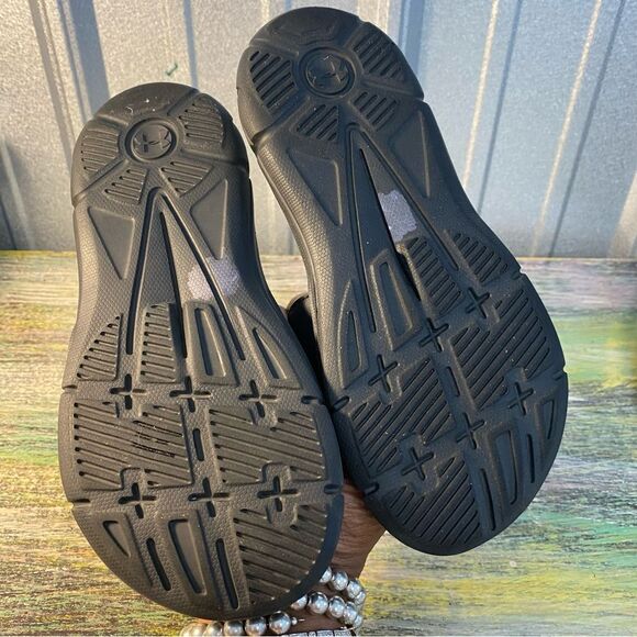 Under Armour Black and White Cushioned Sandals - Picture 2 of 2